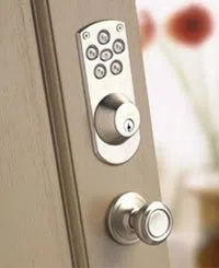 State Locksmith Services Lakewood, CA 562-263-5458 - comm-01